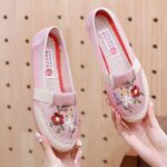 Women’s Old Beijing cloth mesh embroidered slip-on shoes. Canvas-DS96
