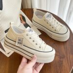 Low-Cut Thin White Shoes for Girls, Sneaker & Kades-DS102